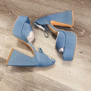 Dream Pairs Denim Blue Wedge Heels 7.5 NWT